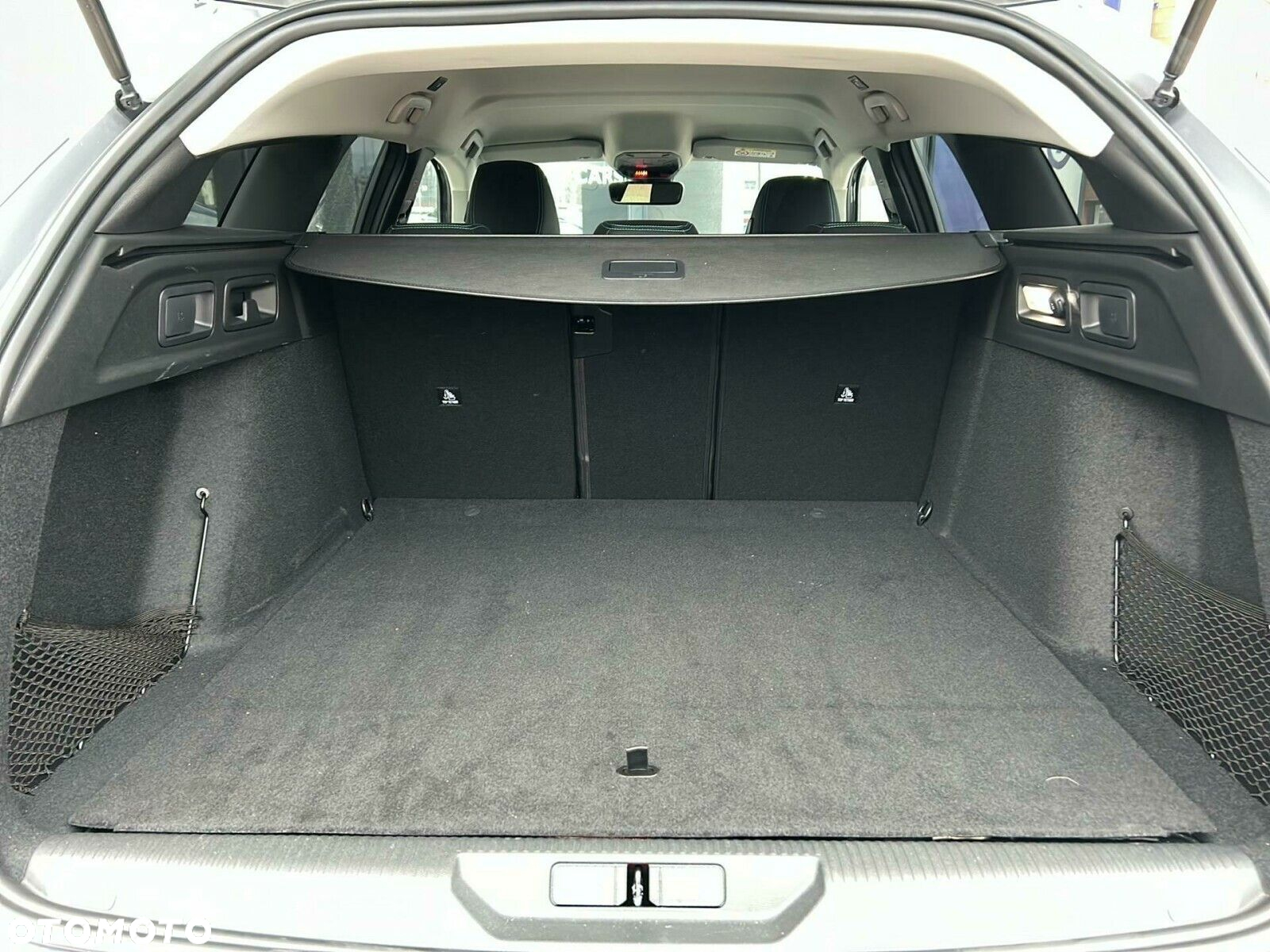 Peugeot 308 - 24