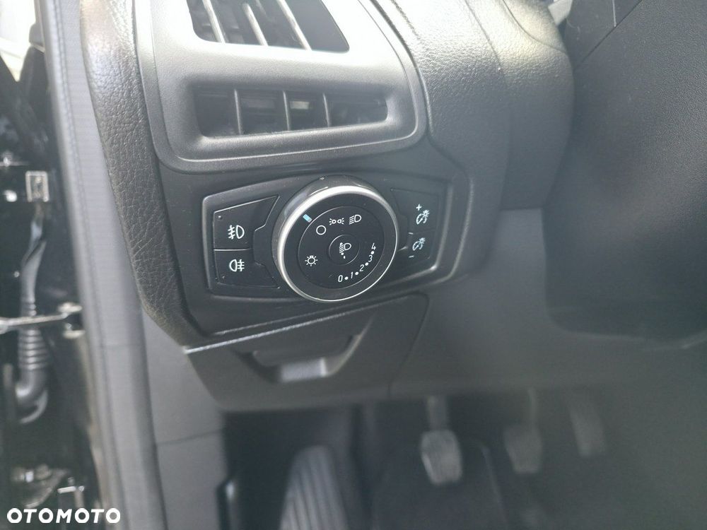 Ford Focus - 22