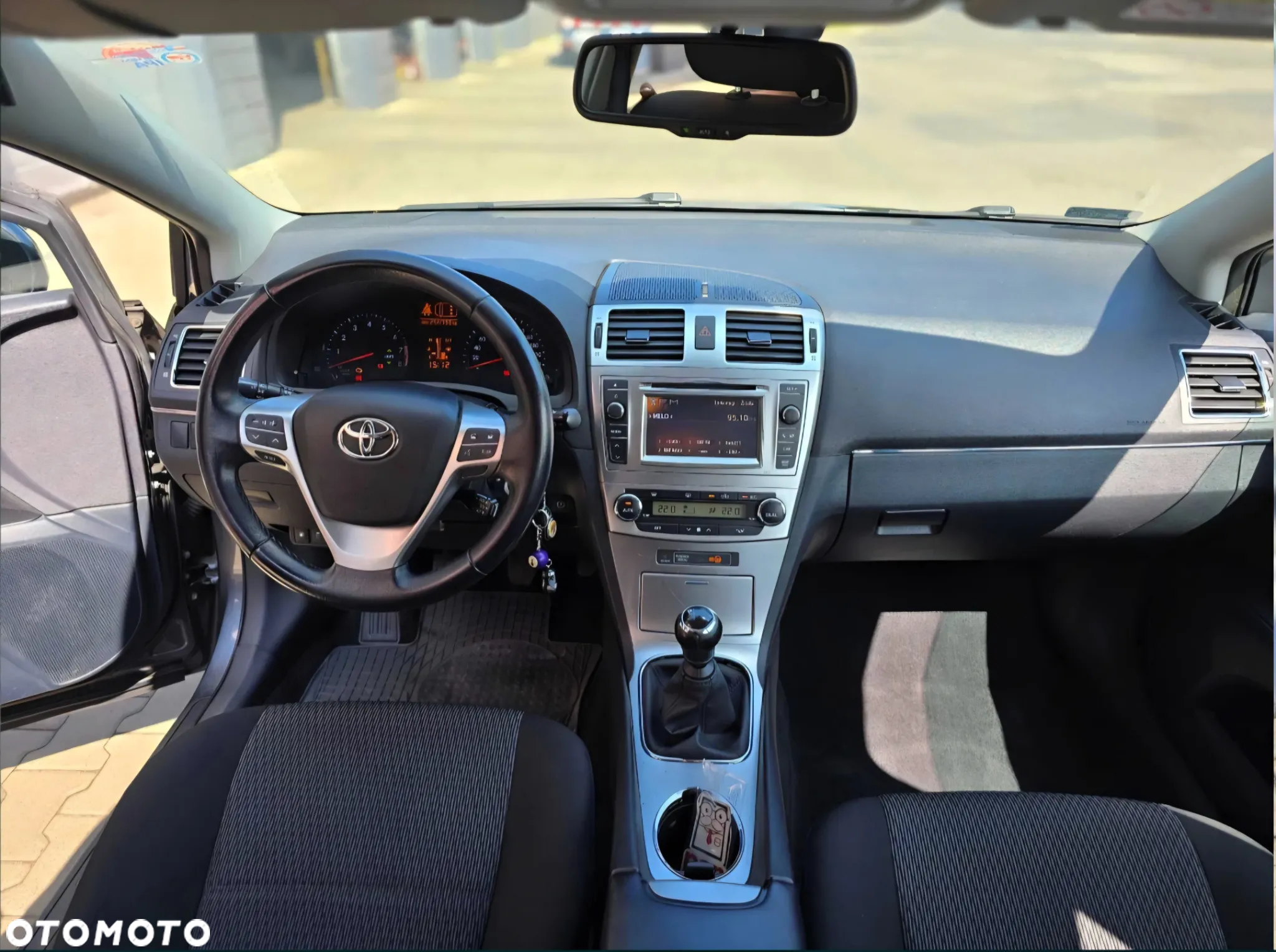 Toyota Avensis 1.8 Premium - 5