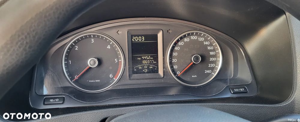 Volkswagen Transporter - 11