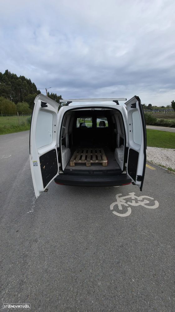 VW Caddy Maxi - 14