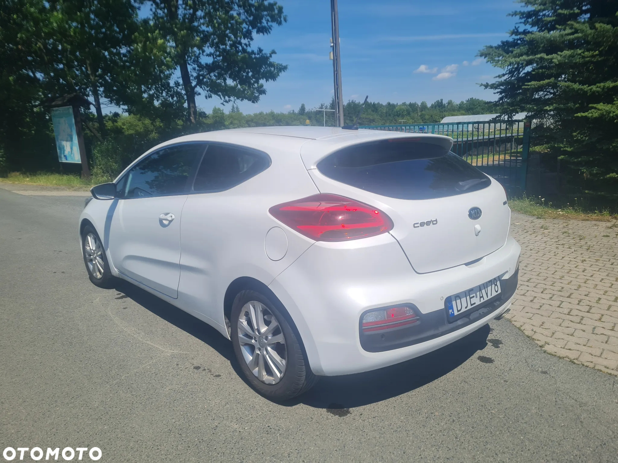 Kia Ceed Cee'd 1.6 CRDi M - 4