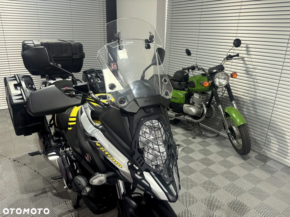 Suzuki V-STROM - 27