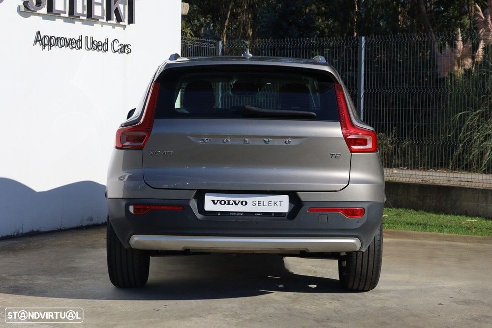 Volvo XC 40 1.5 T2 Momentum Plus - 3