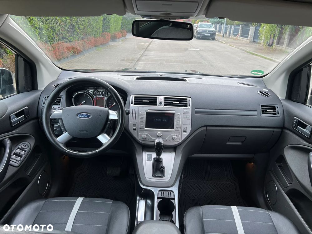 Ford Kuga - 8