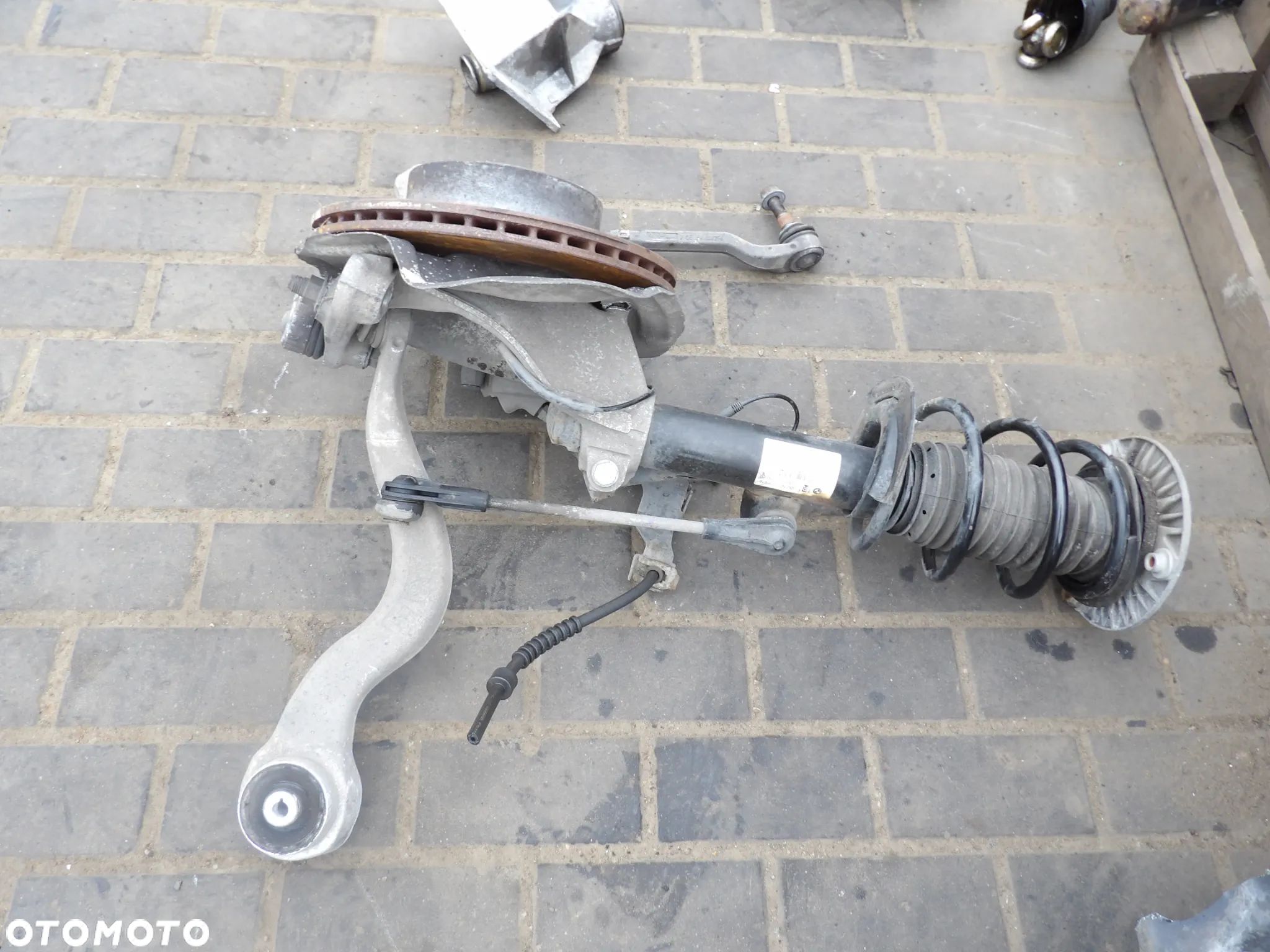 BMW - F30 - ZWROTNICA , AMORTYZATOR - XDRIVE - PRAWY PRZÓD - KOMPLET - 6791544 - 1