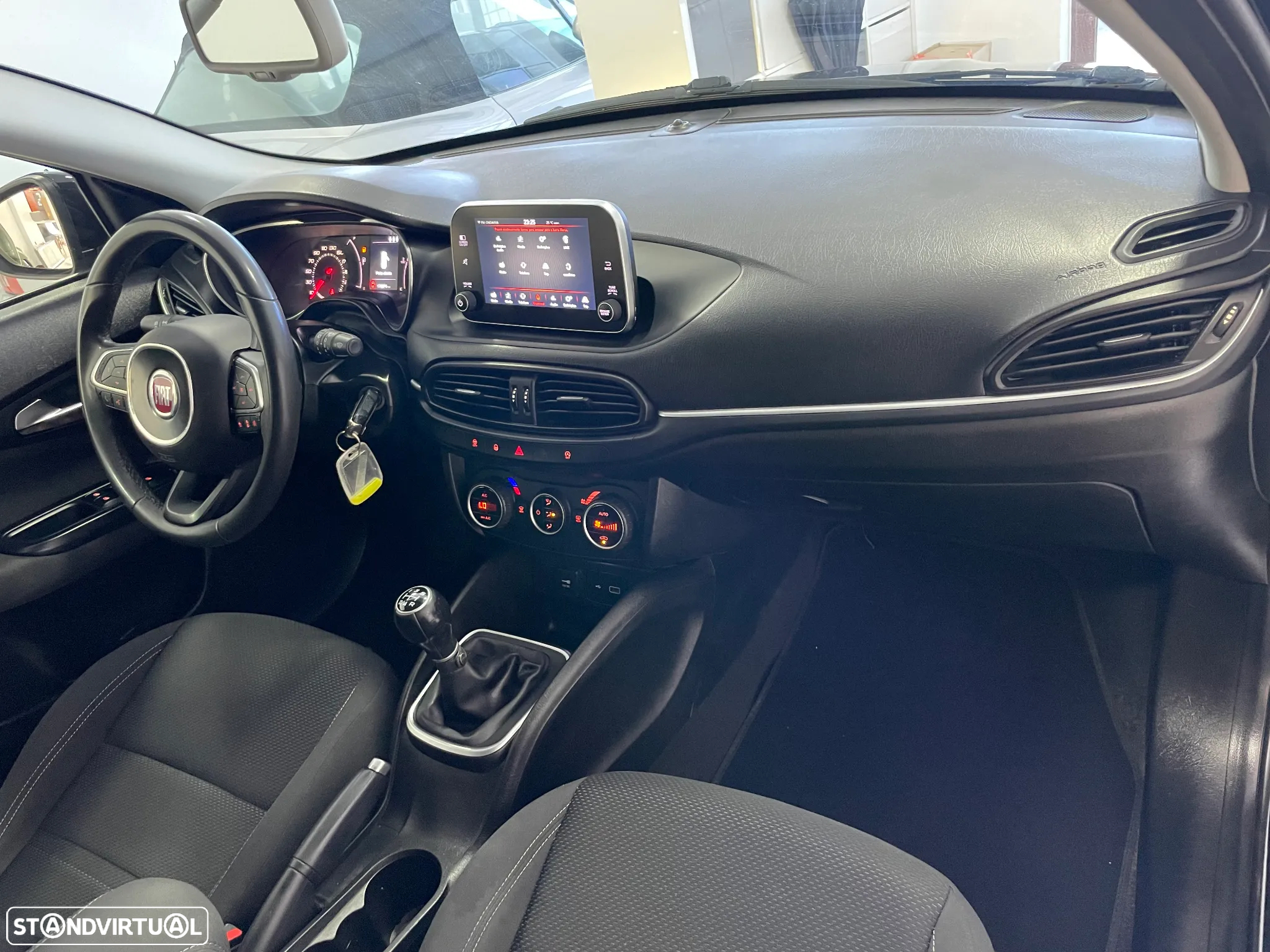 Fiat Tipo Station Wagon 1.3 M-Jet Lounge J17 - 14