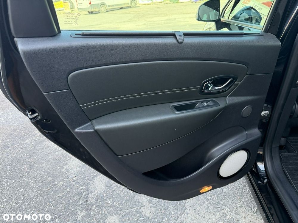 Renault Grand Scenic ENERGY TCe 130 BOSE EDITION - 30