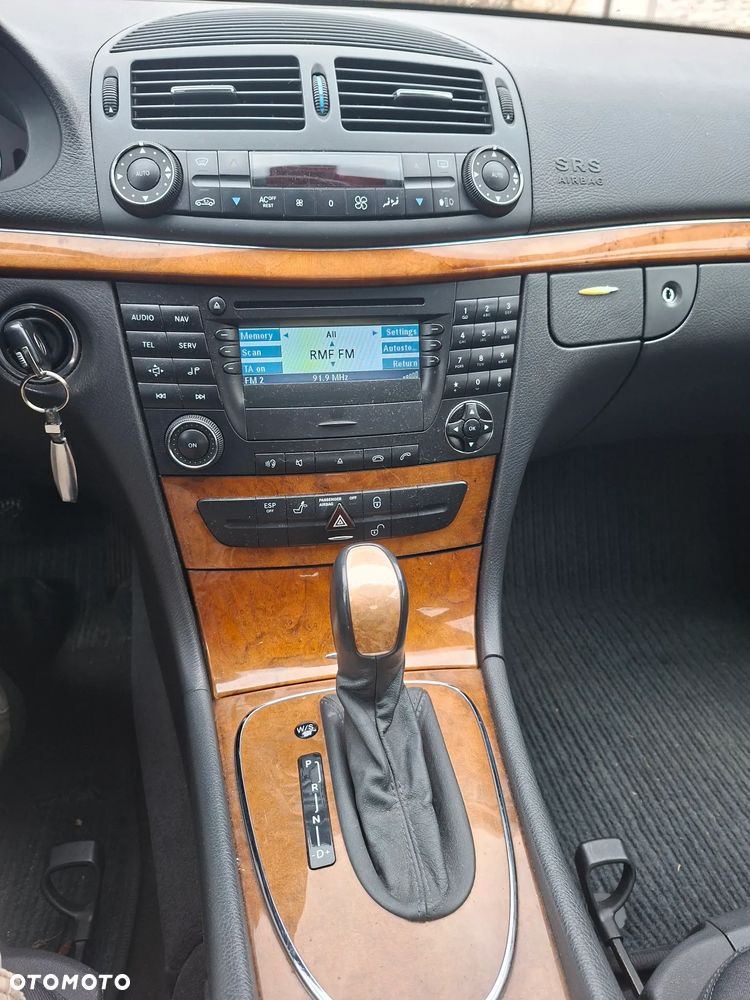 Mercedes-Benz Klasa E - 5