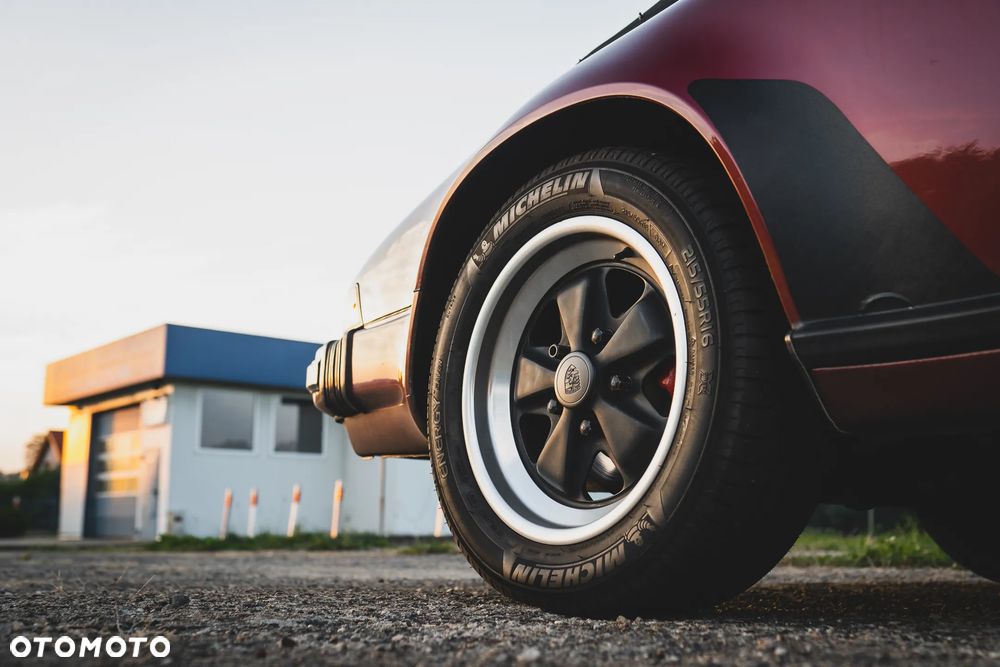 Porsche 911 - 10