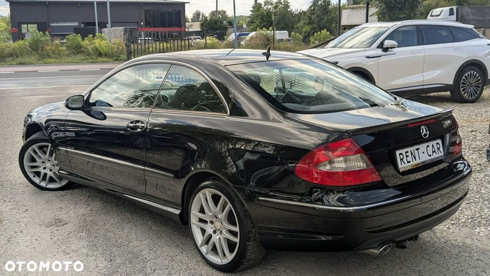 Mercedes-Benz CLK - 11