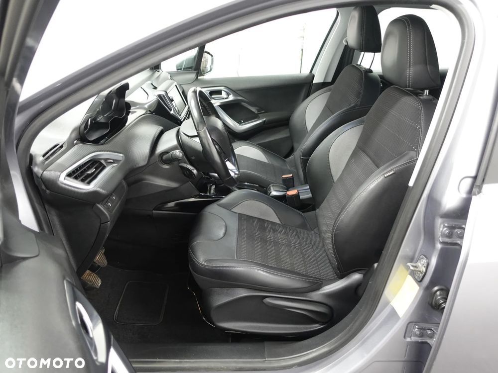 Peugeot 2008 1.5 BlueHDi Crossway - 19