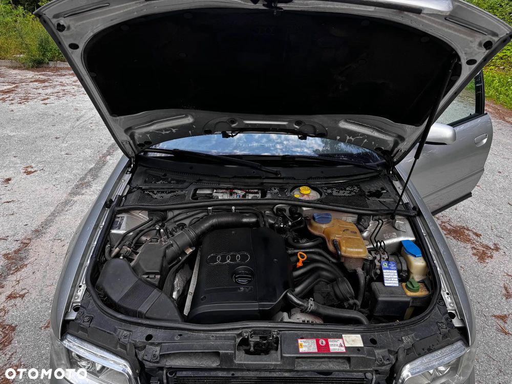 Audi A4 Limousine 1.8 - 15