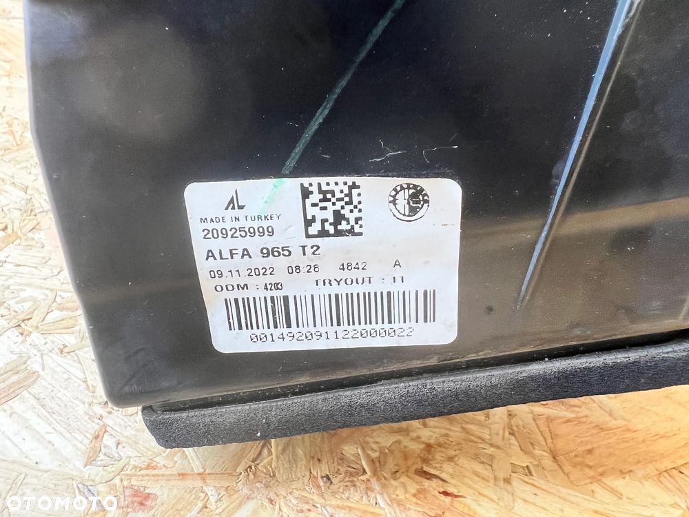 LAMPA TYLNA BLENDA w klapę Led ALFA ROMEO TONALE Europa 20925999 - 15