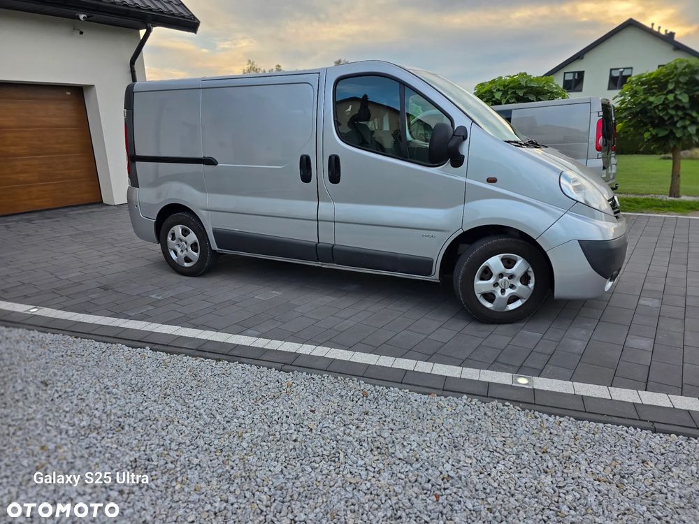 Opel Vivaro - 12