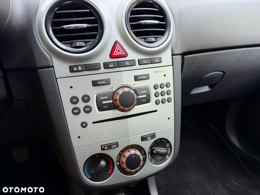 Opel Corsa 1.4 16V Satellite - 21