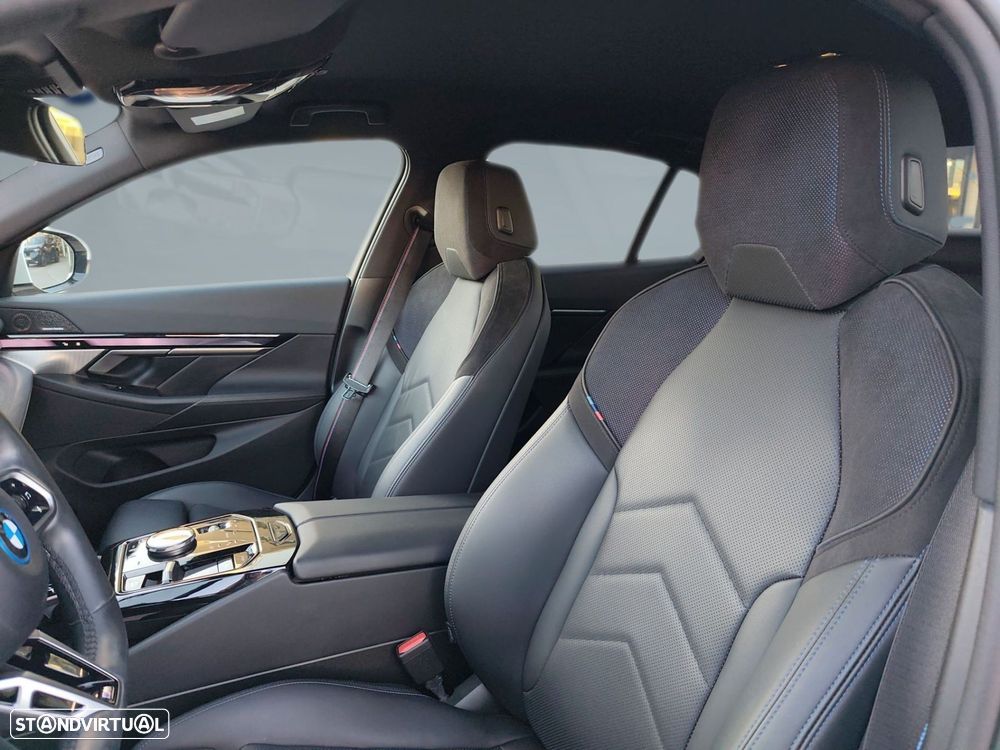 BMW i5 eDrive40 Pack Desportivo M Pro - 11