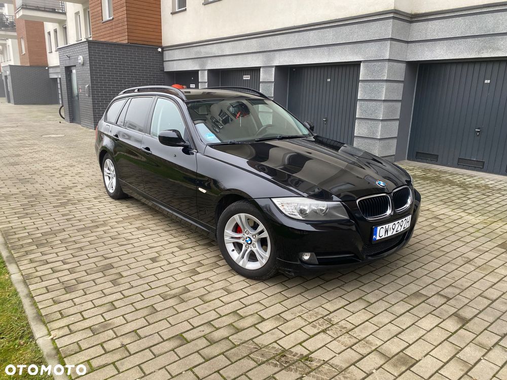 BMW Seria 3 318i - 1