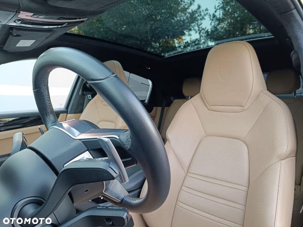 Porsche Cayenne - 5