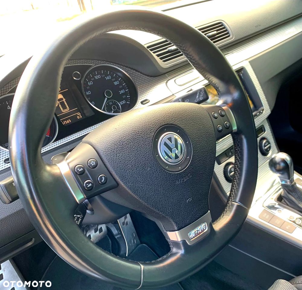 Volkswagen Passat 3.6 V6 R36 - 16