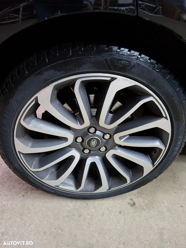 Land Rover Range Rover - 16