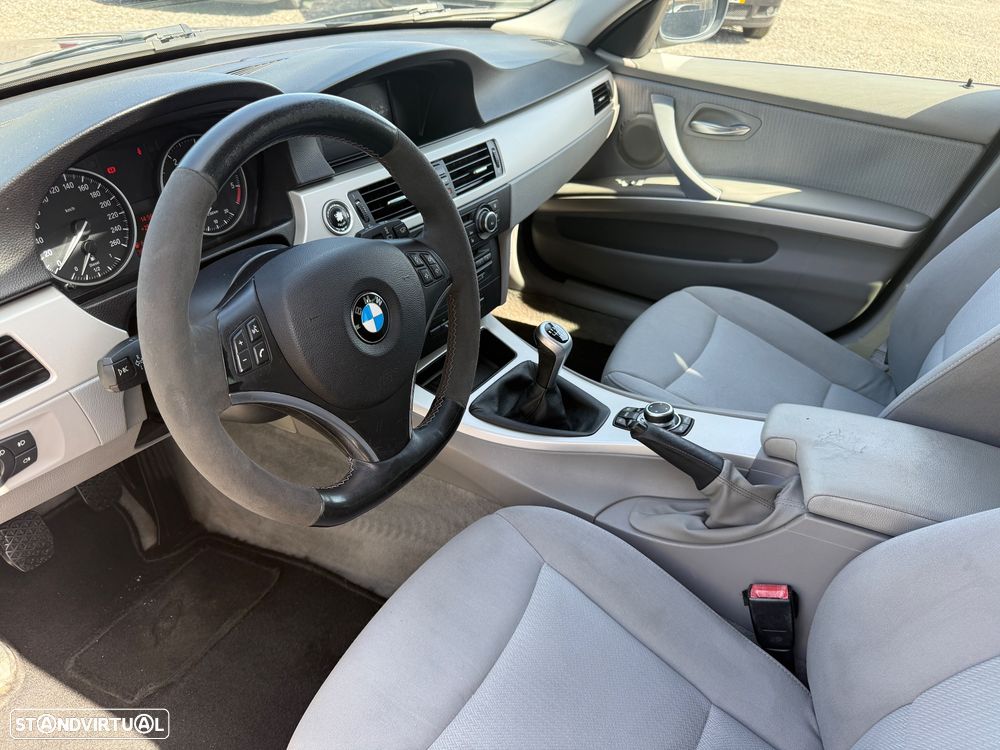 BMW 320 d DPF Blue Performance Edition Lifestyle - 8