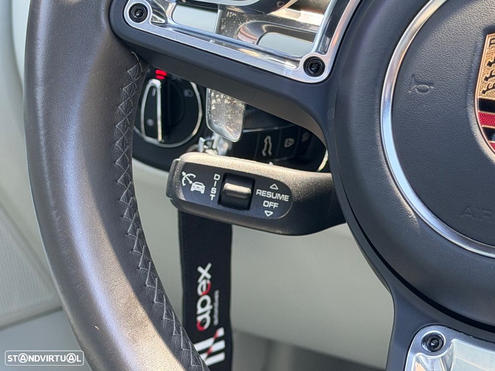 Porsche Macan S - 28