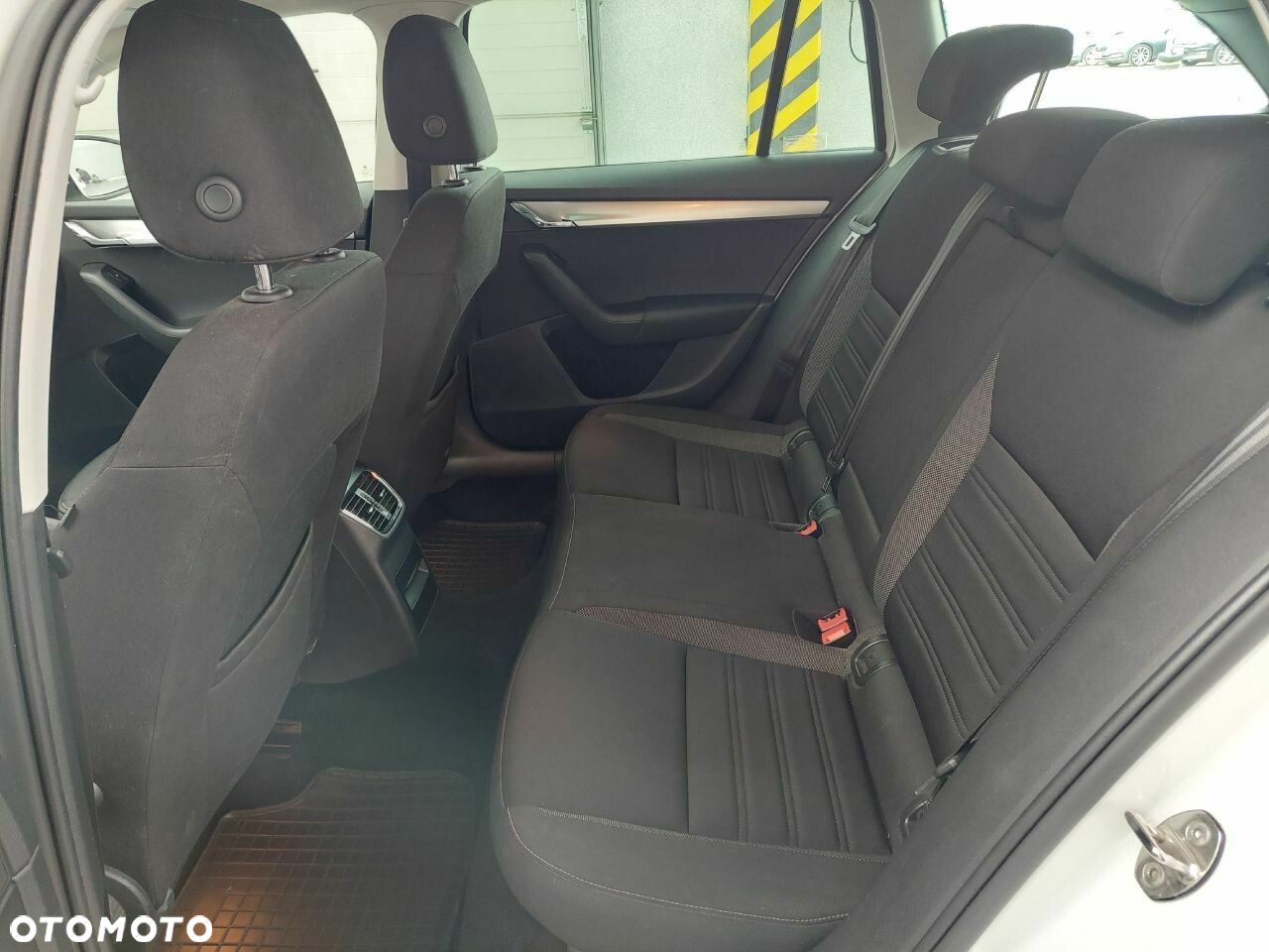 Skoda Octavia 1.6 TDI Ambition - 6