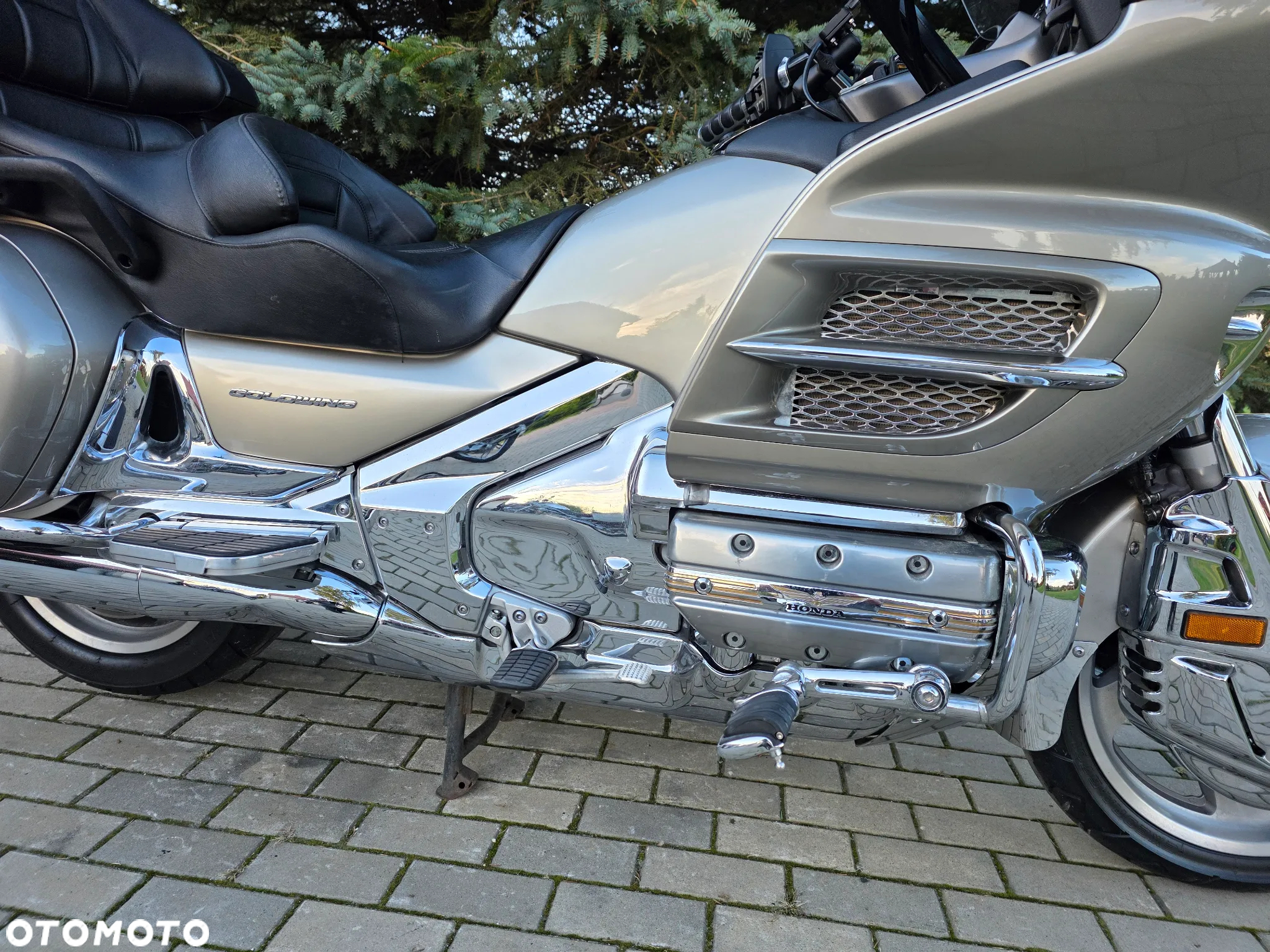 Honda GL - 16