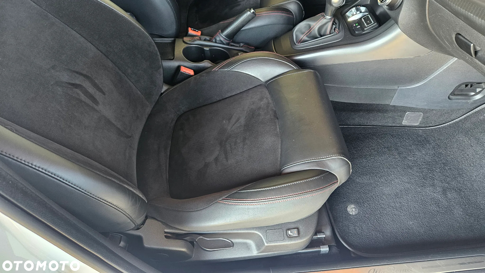Alfa Romeo Giulietta 1.8 TBi 16V TCT Veloce - 14