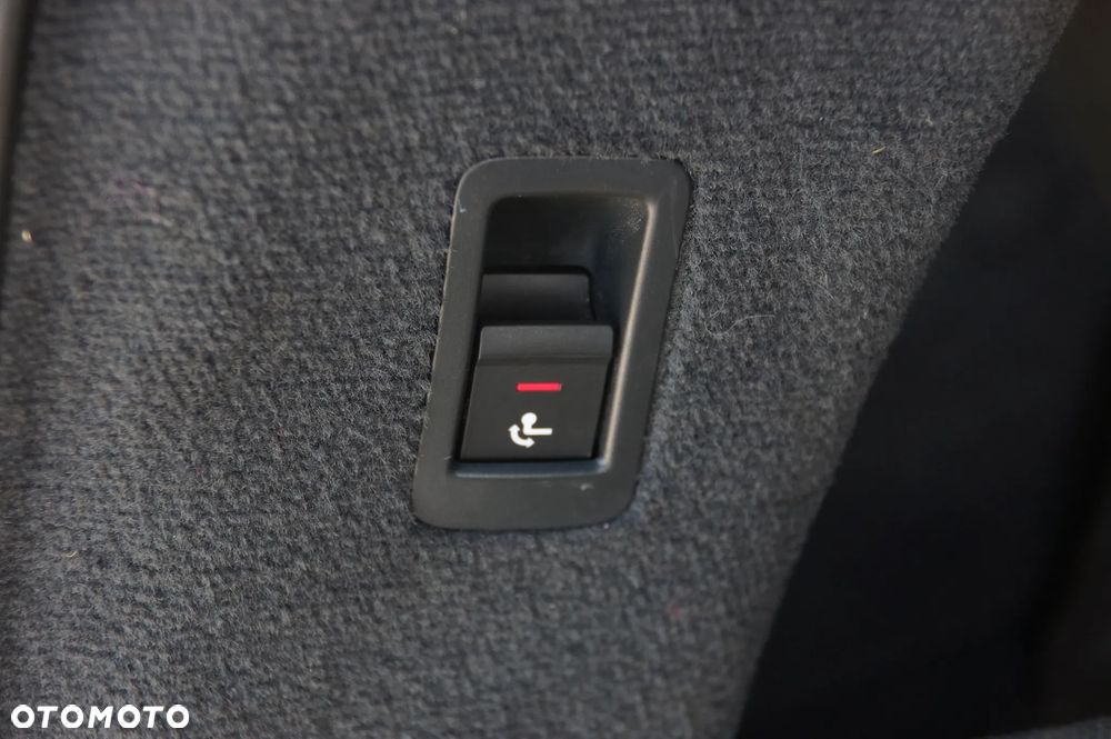 Audi A6 Avant 40 TDI quattro S tronic - 33