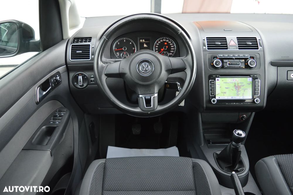 Volkswagen Touran 2.0 TDI BlueMotion Technology Comfortline - 36