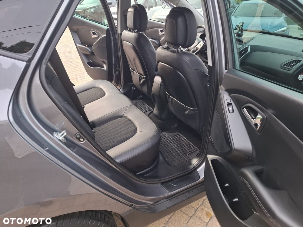 Hyundai ix35 2.0 4WD Automatik Style - 11