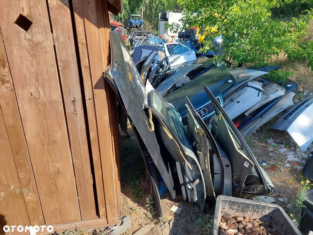 DRZWI KOMPLETNE LEWY TYŁ AVENSIS T25 HB 5D 6T1 - 15