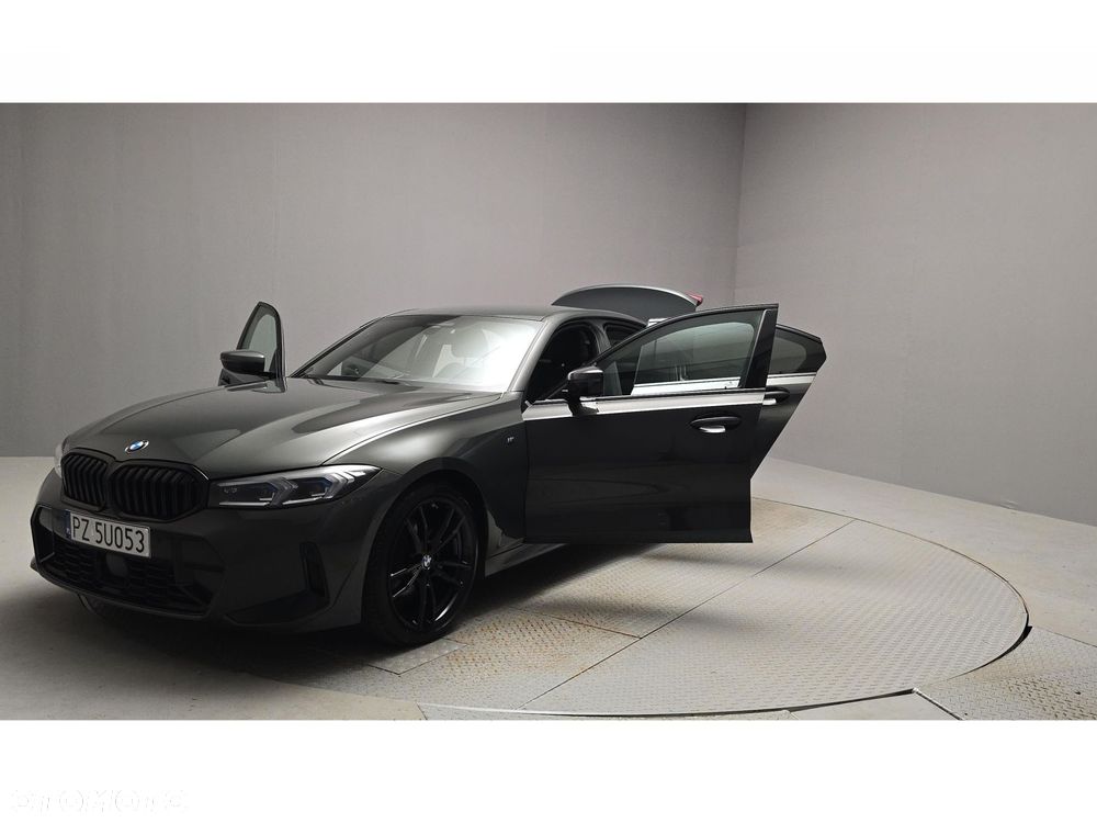 BMW Seria 3 320d xDrive mHEV sport - 13