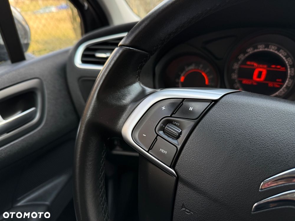 Citroën C4 e-HDi 115 Exclusive - 13