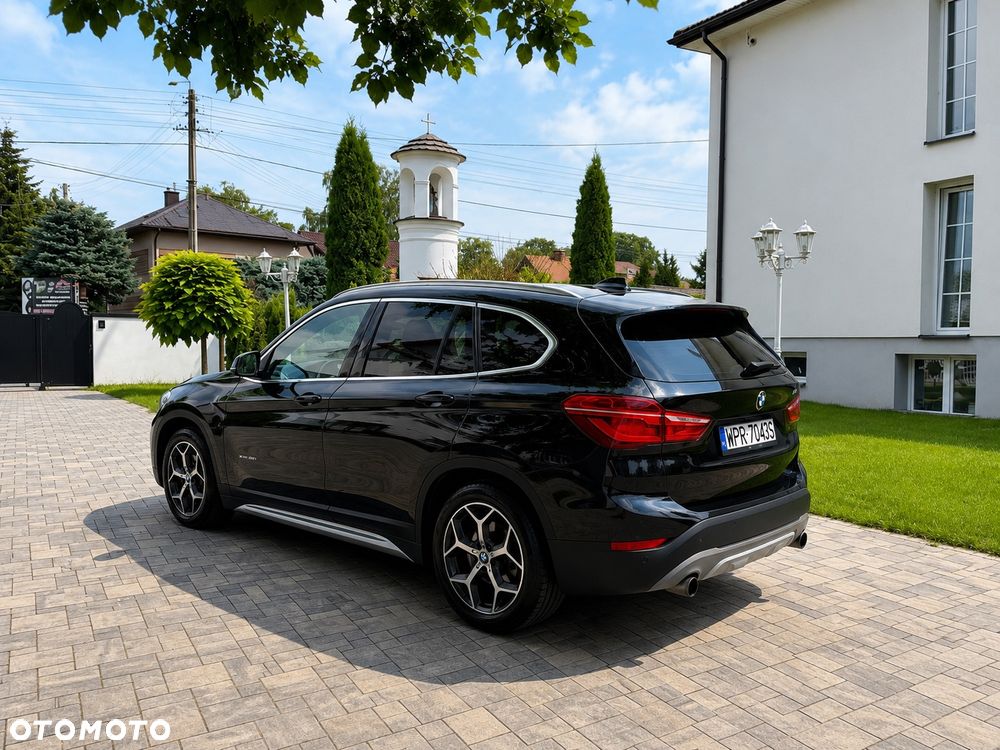 BMW X1 xDrive25i Sport Line sport - 3