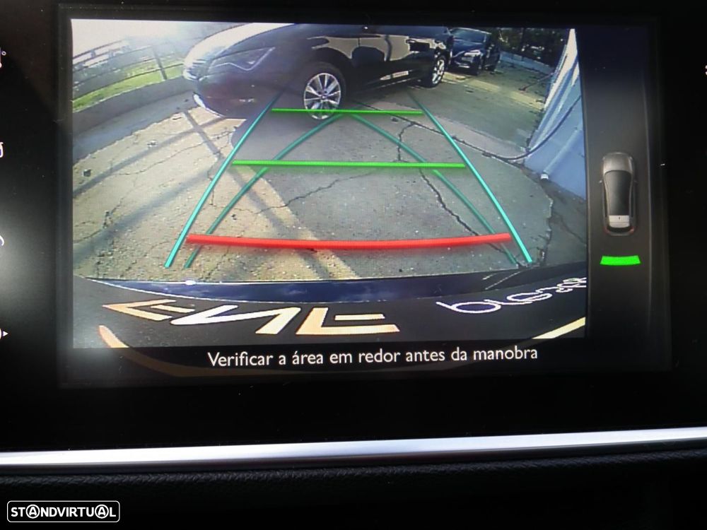 Peugeot 308 1.6 BlueHDi Allure J17 - 25