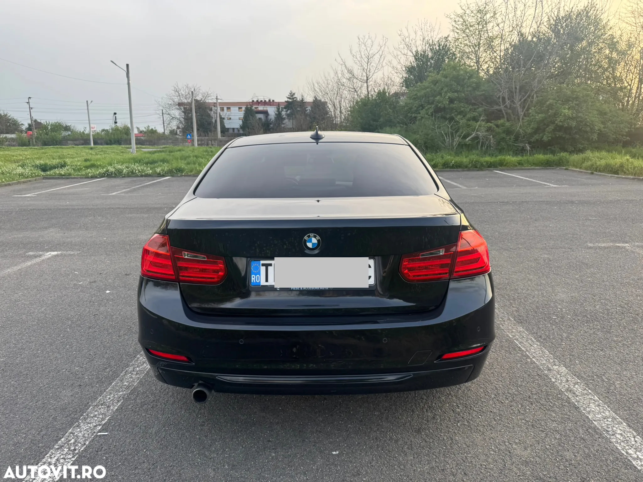 BMW Seria 3 318d - 2