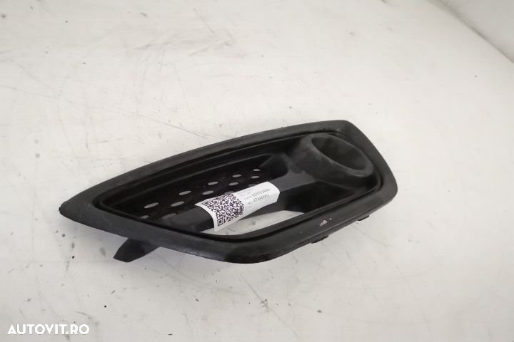 Grila Proiector Laterala Stanga Originala In Stare Buna  Renault  Capt - 2
