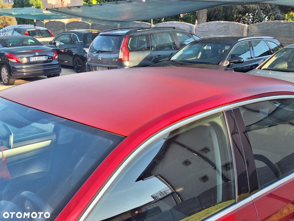 Volkswagen Passat - 28