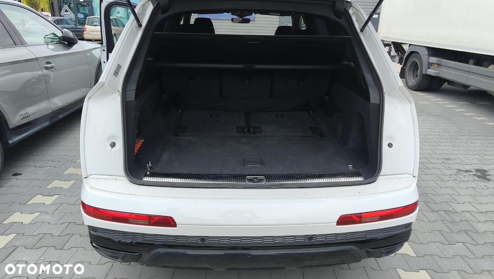Audi Q7 - 7
