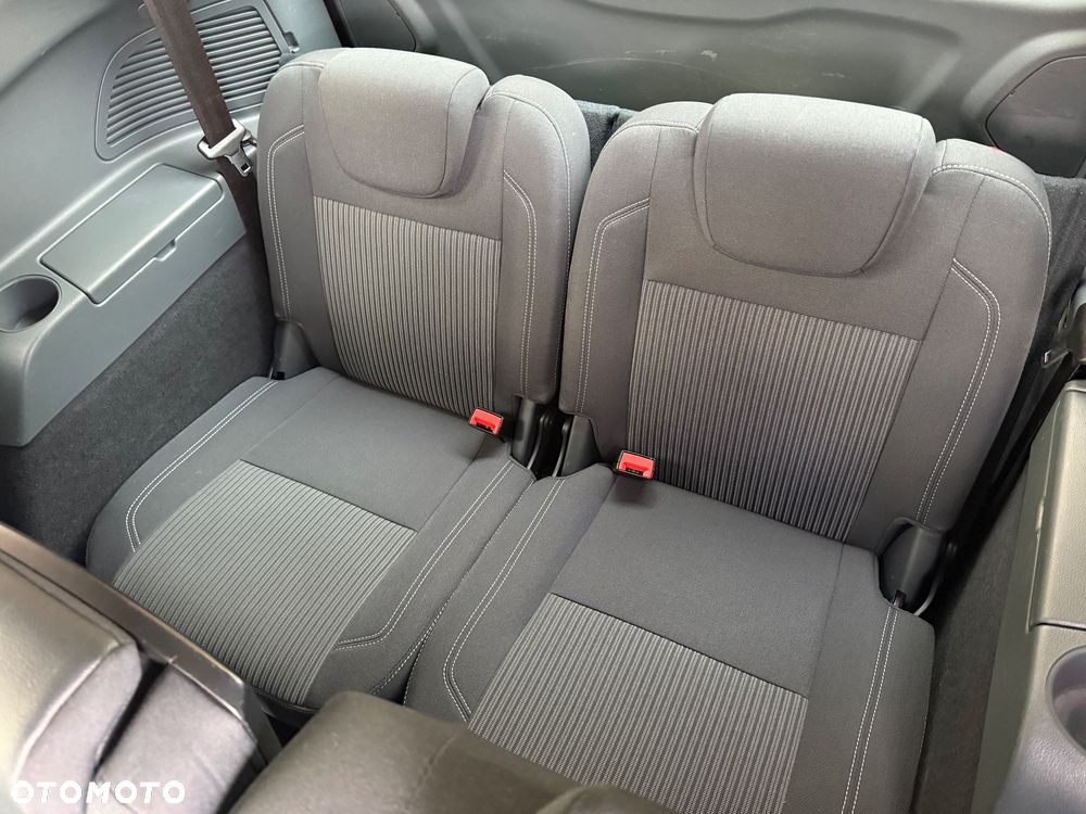 Ford Grand C-MAX 2.0 TDCi Titanium - 11