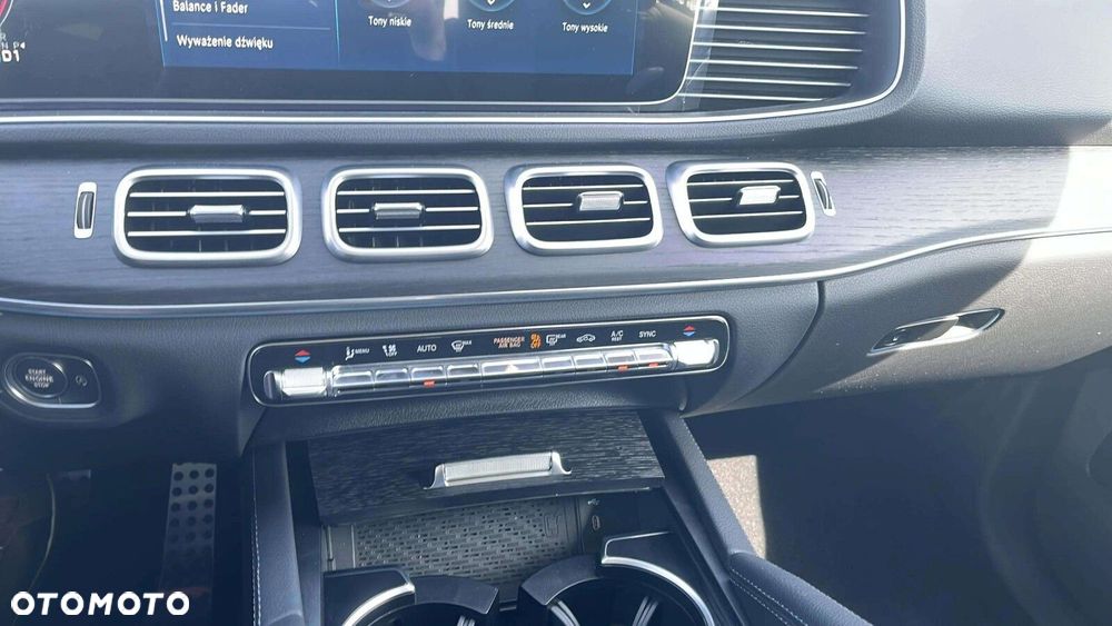 Mercedes-Benz GLE - 10