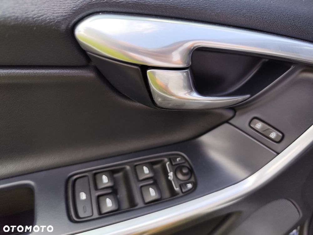 Volvo XC 60 - 34