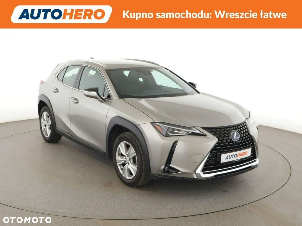 Lexus UX 250h Business Edition - 11