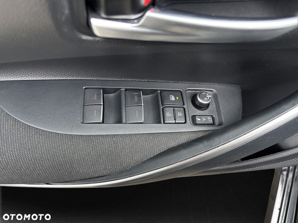 Toyota Corolla 1.8 Hybrid Style - 19