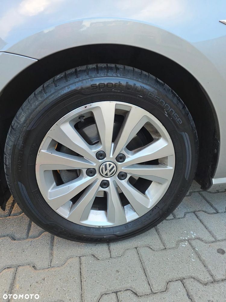 Volkswagen Golf - 9