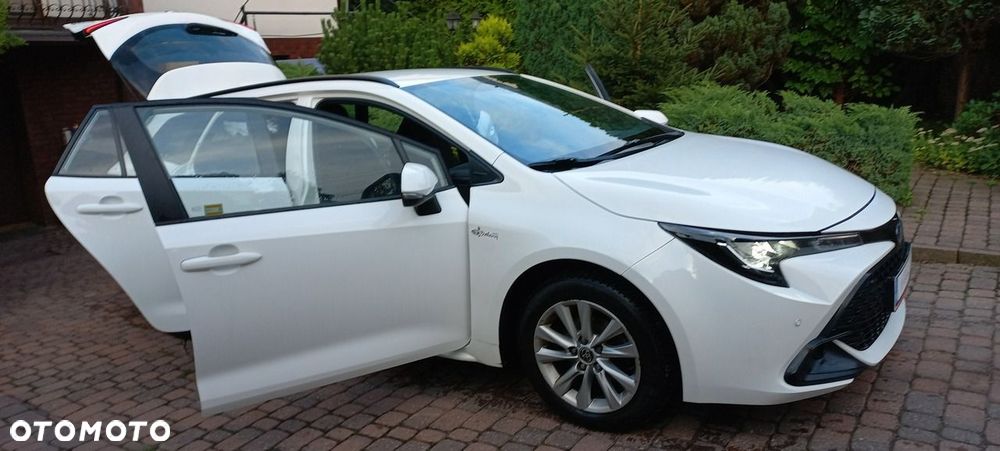 Toyota Corolla 1.8 Hybrid Comfort - 35