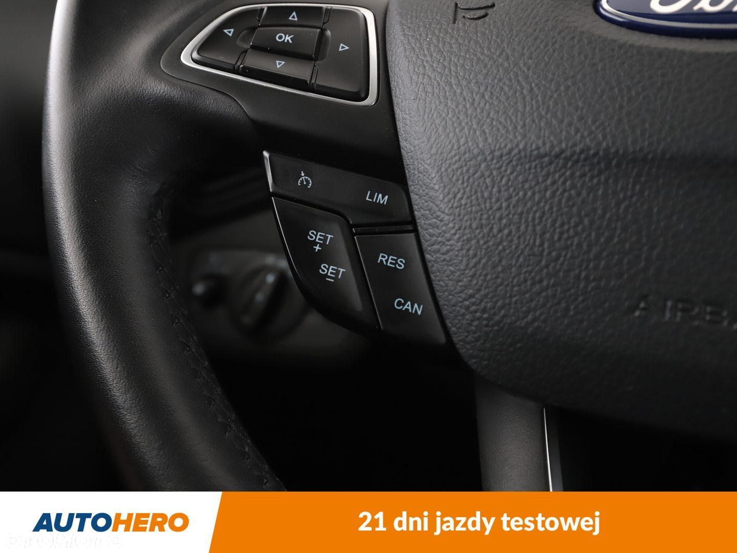 Ford Kuga - 28